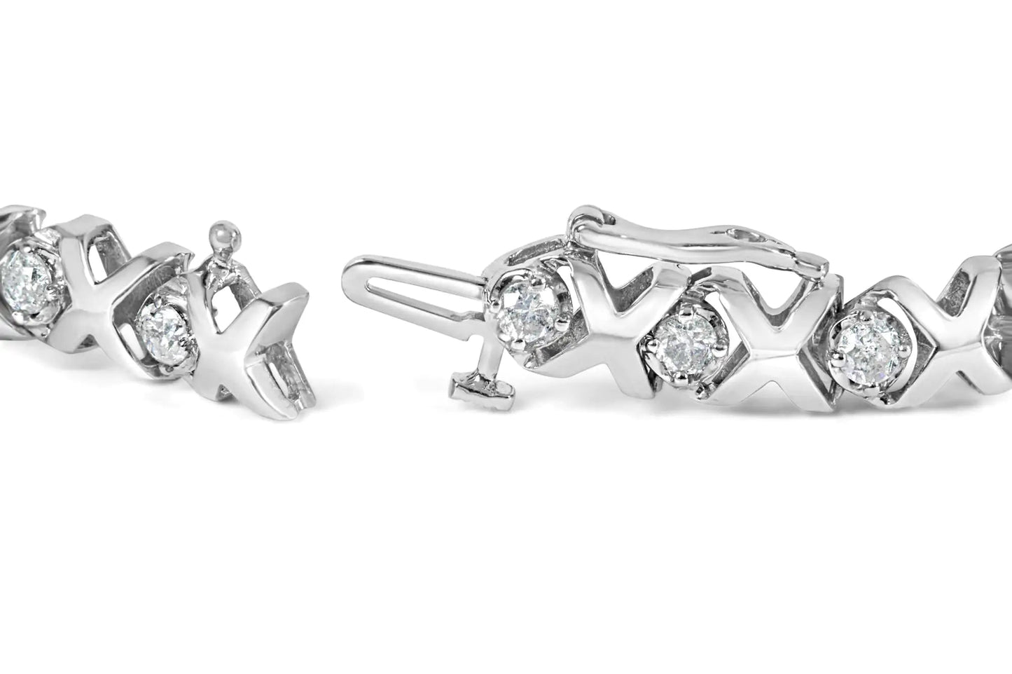 10k White Gold 2.00 Cttw Round-Cut Diamond "XOXO" Link 7" Bracelet (I-J Color, I2-I3 Clarity) WEM Support (www.WEM.support)