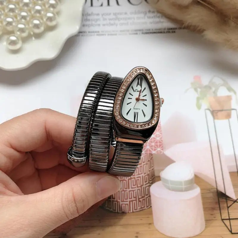 Women's Fashion Personality Bangle Watch WEM Support (www.WEM.support)