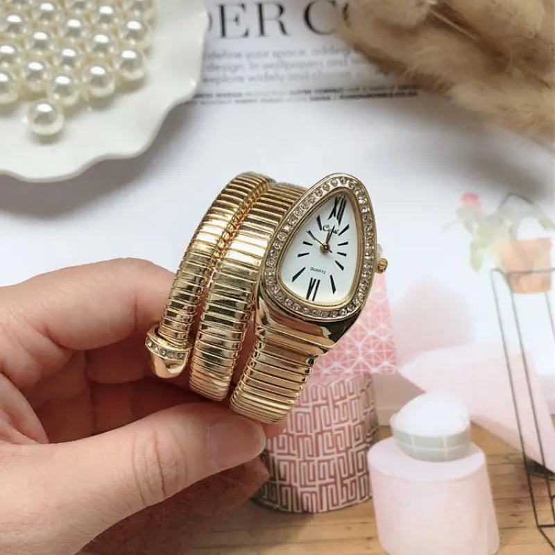 Women's Fashion Personality Bangle Watch WEM Support (www.WEM.support)