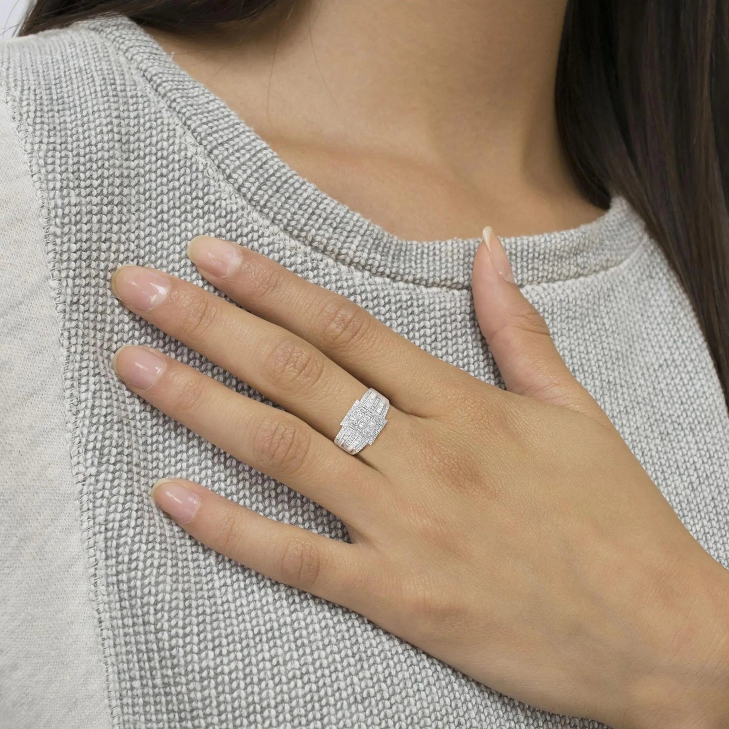 10K White Gold Diamond Cluster Ring (1 cttw, H-I Color, I1-I2 Clarity) WEM Support (www.WEM.support)