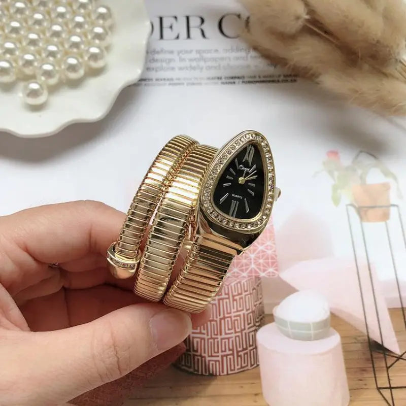 Women's Fashion Personality Bangle Watch WEM Support (www.WEM.support)