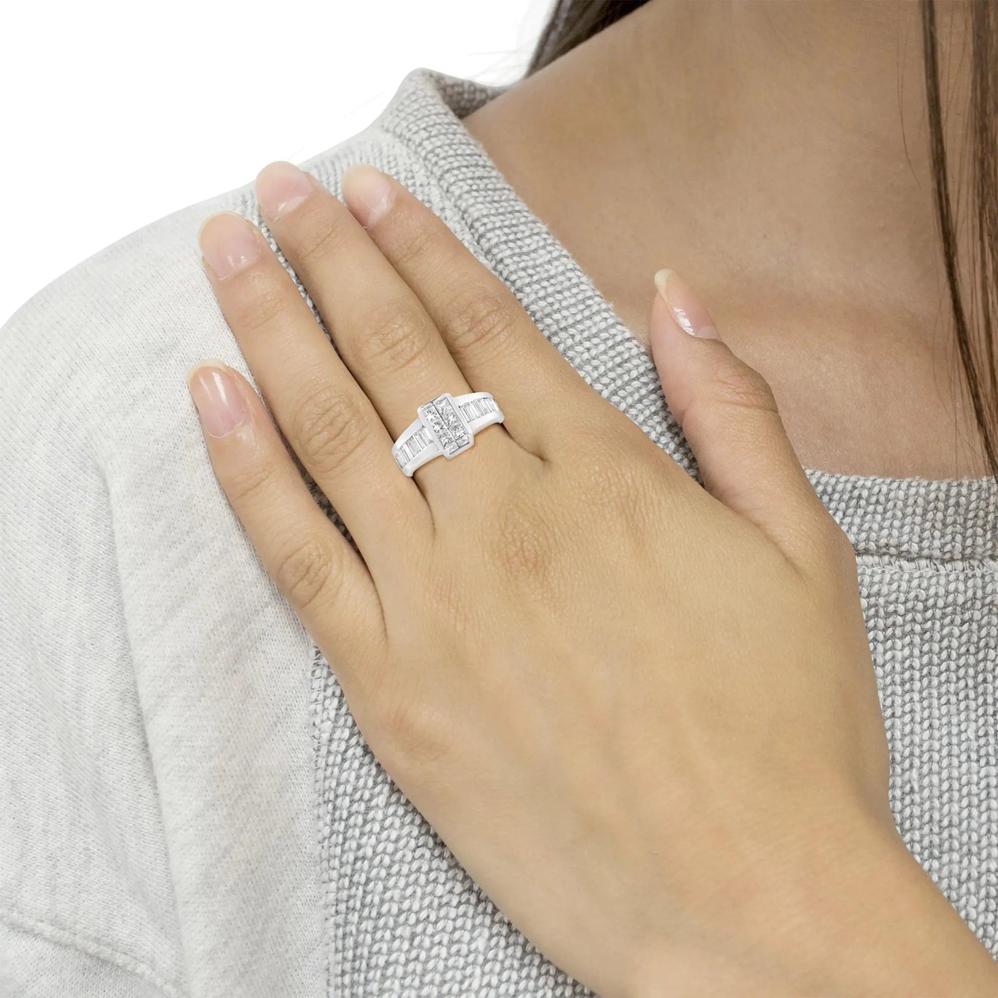 14K White Gold 2 3/4 Cttw Invisible-Set Princess and Channel-Set Baguette Diamond Step Up Cocktail Ring (G-H Color, SI1-SI2 Clarity) WEM Support (www.WEM.support)