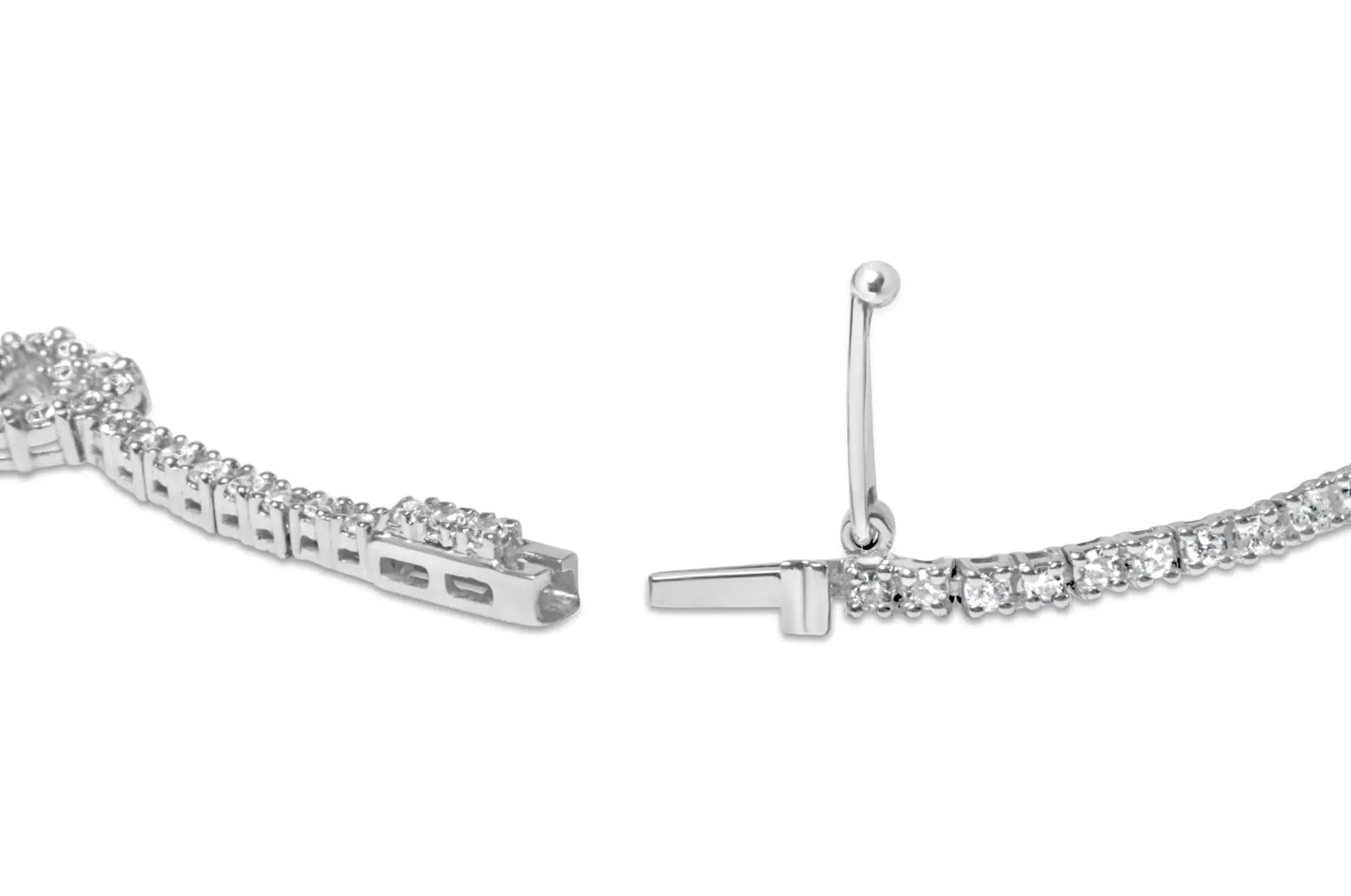 14K White Gold 1 1/2 Cttw Diamond Heart Station Strand Bracelet (H-I Color, I1-I2 Clarity) - 7.5 Inches WEM Support (www.WEM.support)