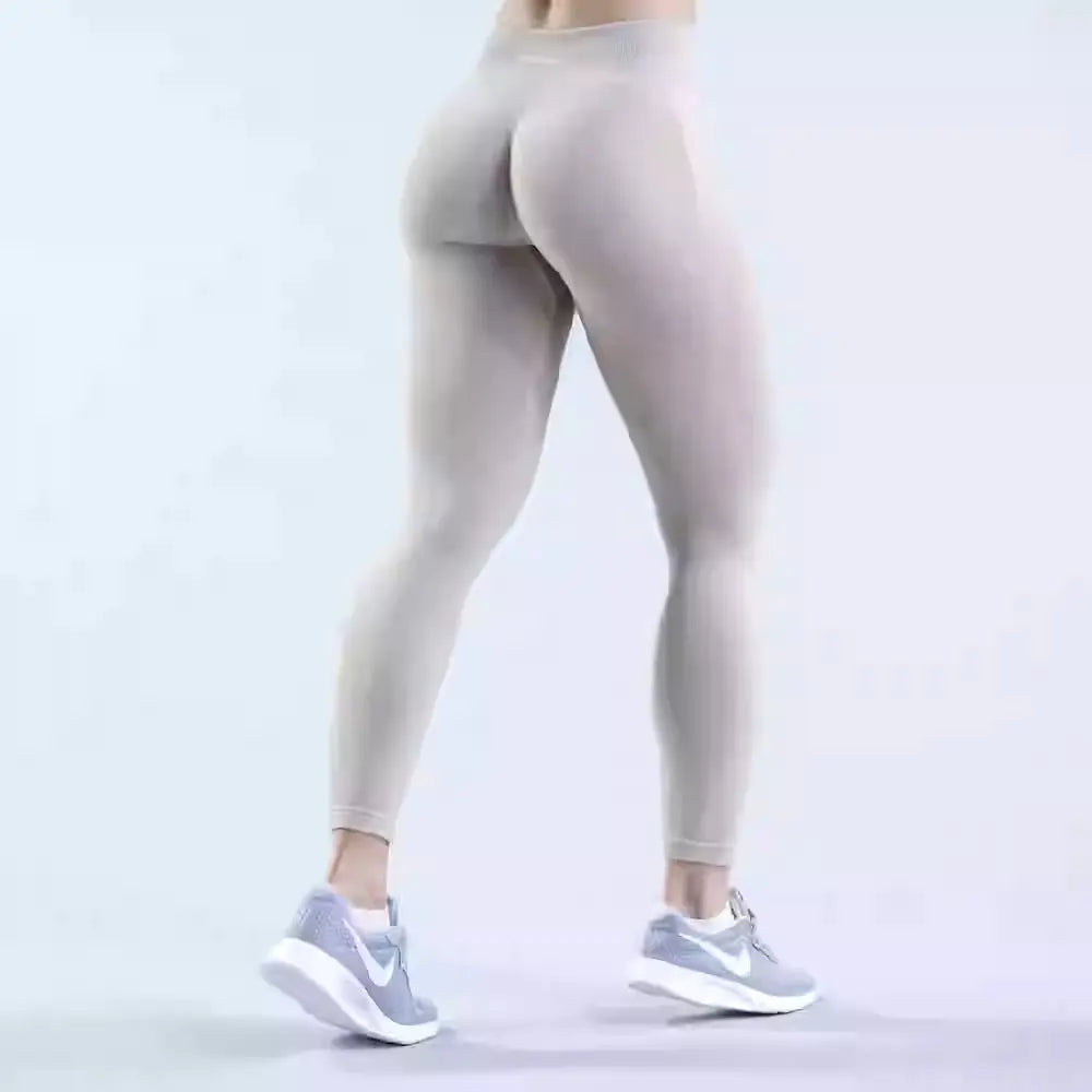 Three-stage Hip Lifting Seamless Low Waist Yoga Trousers Fitness WEM Support (www.WEM.support)