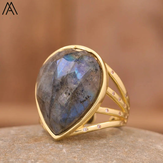 Teardrop Stone Finger Ring WEM Support (www.WEM.support)