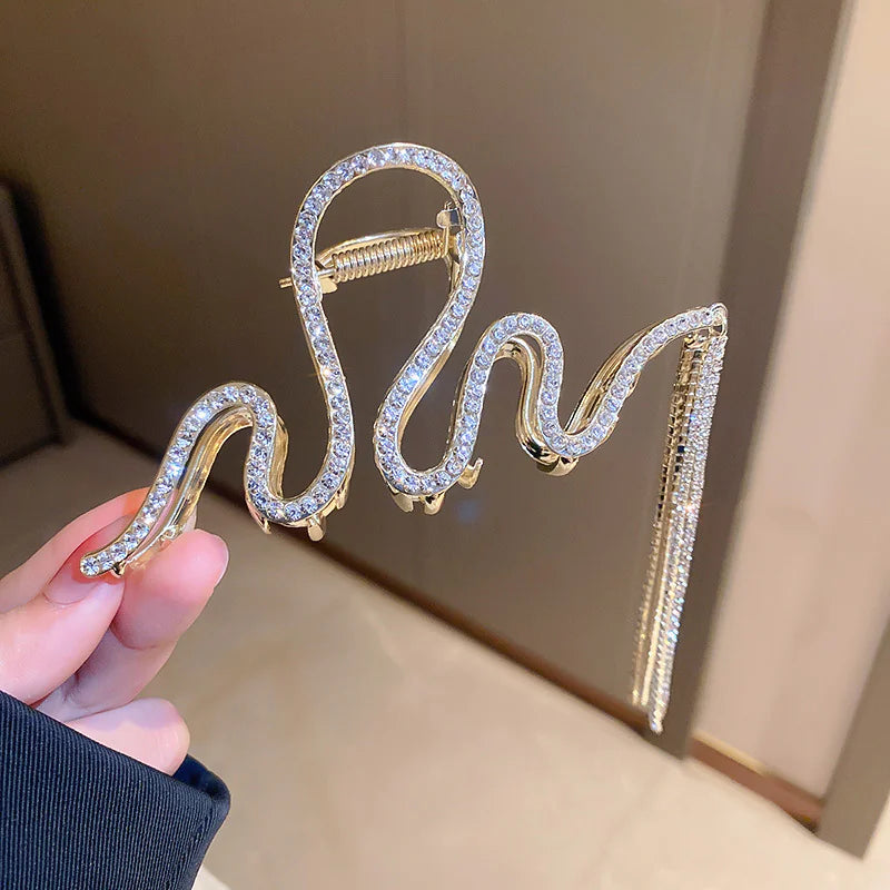 Wavy Fringe Diamond Hairpin WEM Support (www.WEM.support)