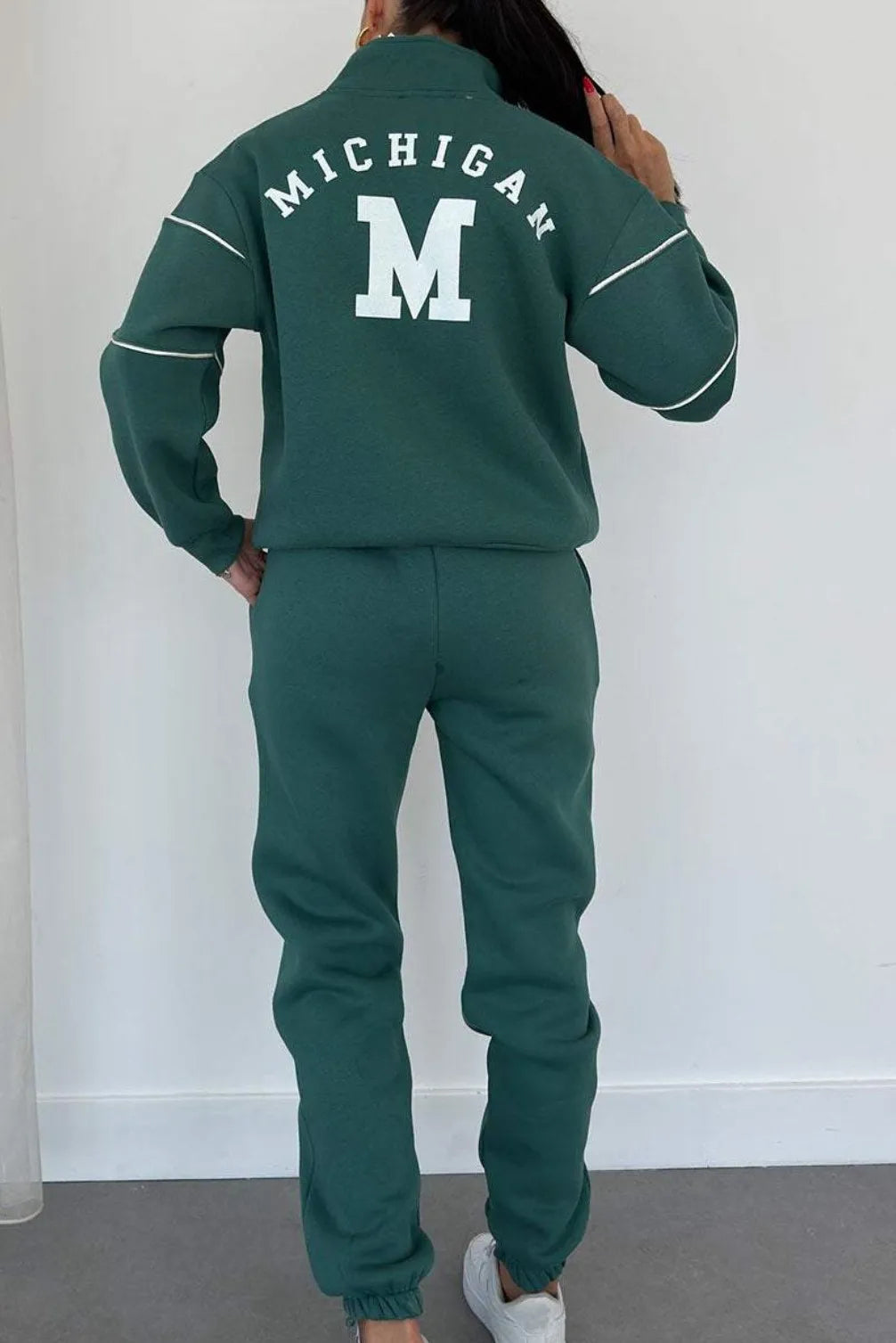 Women's Lounge Set: Pullover & Sweatpants WEM Support (www.WEM.support)