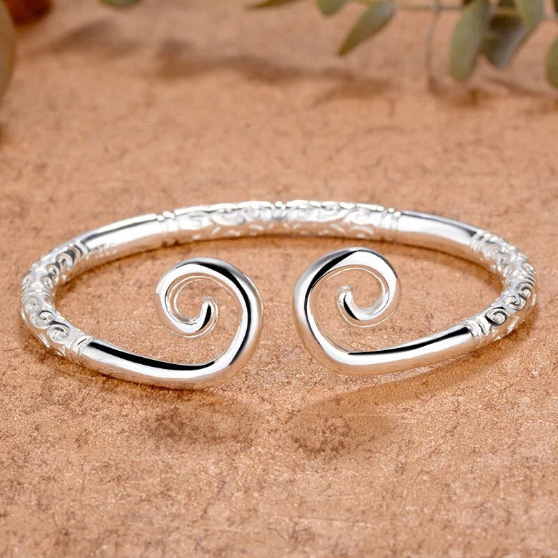 Teen Golden Hoop Bracelet WEM Support (www.WEM.support)