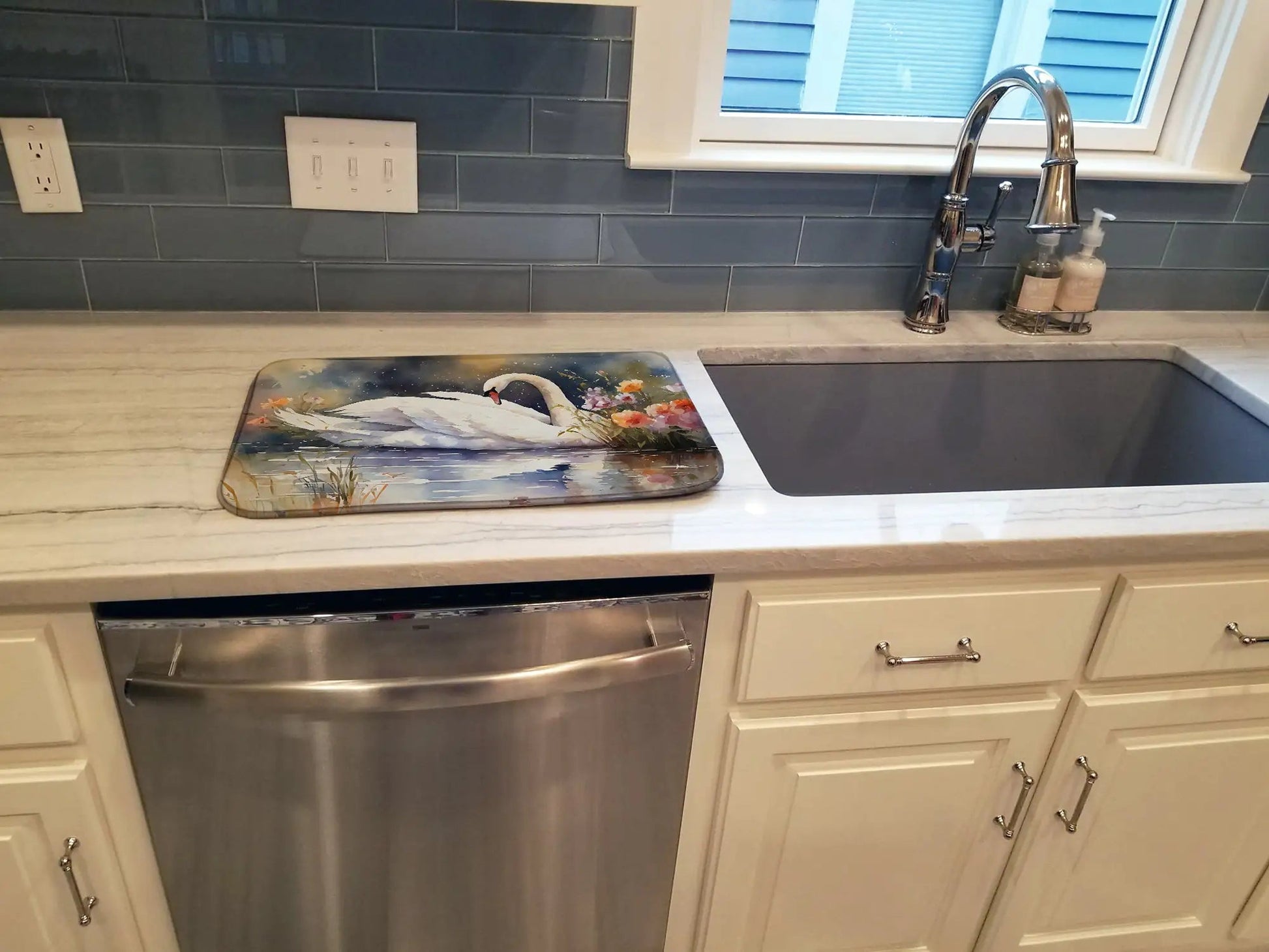 Swan Dish Drying Mat WEM Support (www.WEM.support)