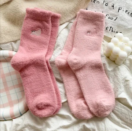 Women’s Thickened Plus Velvet Mid-Calf Warm Socks WEM Support (www.WEM.support)