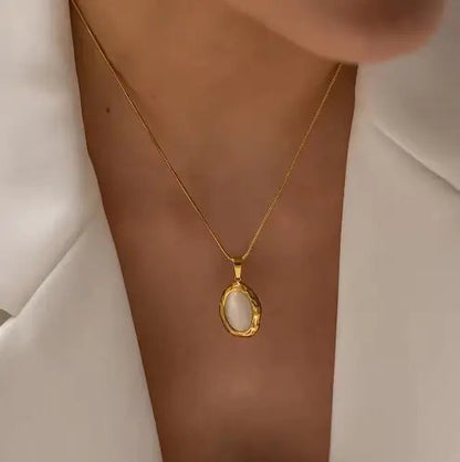 18K Cat Eye Pendant HejK.com