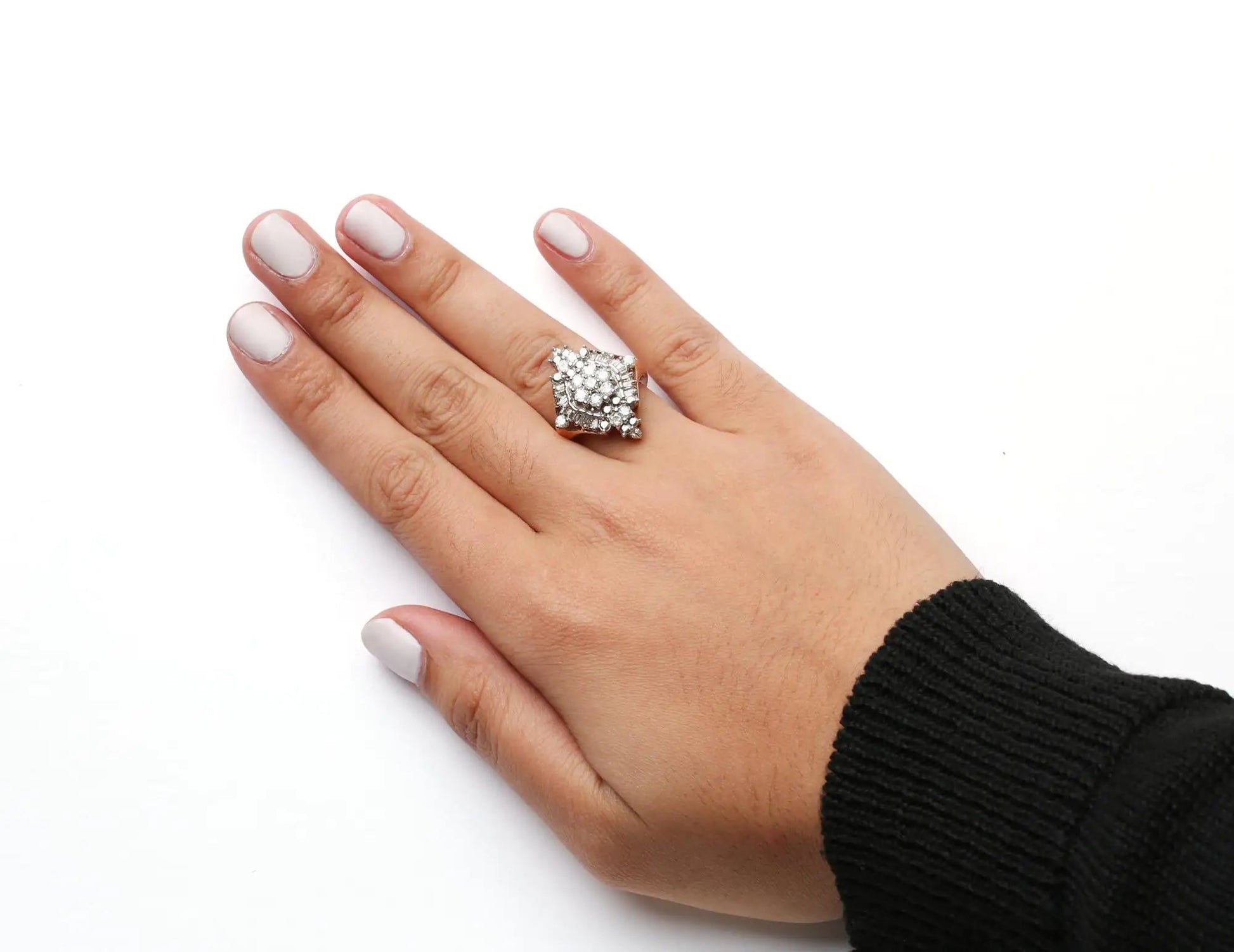 10K Yellow Gold 1 Cttw Round and Baguette cut Diamond Cluster and Rhombus Halo Ring (H-I Color, I1-I2 Clarity) WEM Support (www.WEM.support)