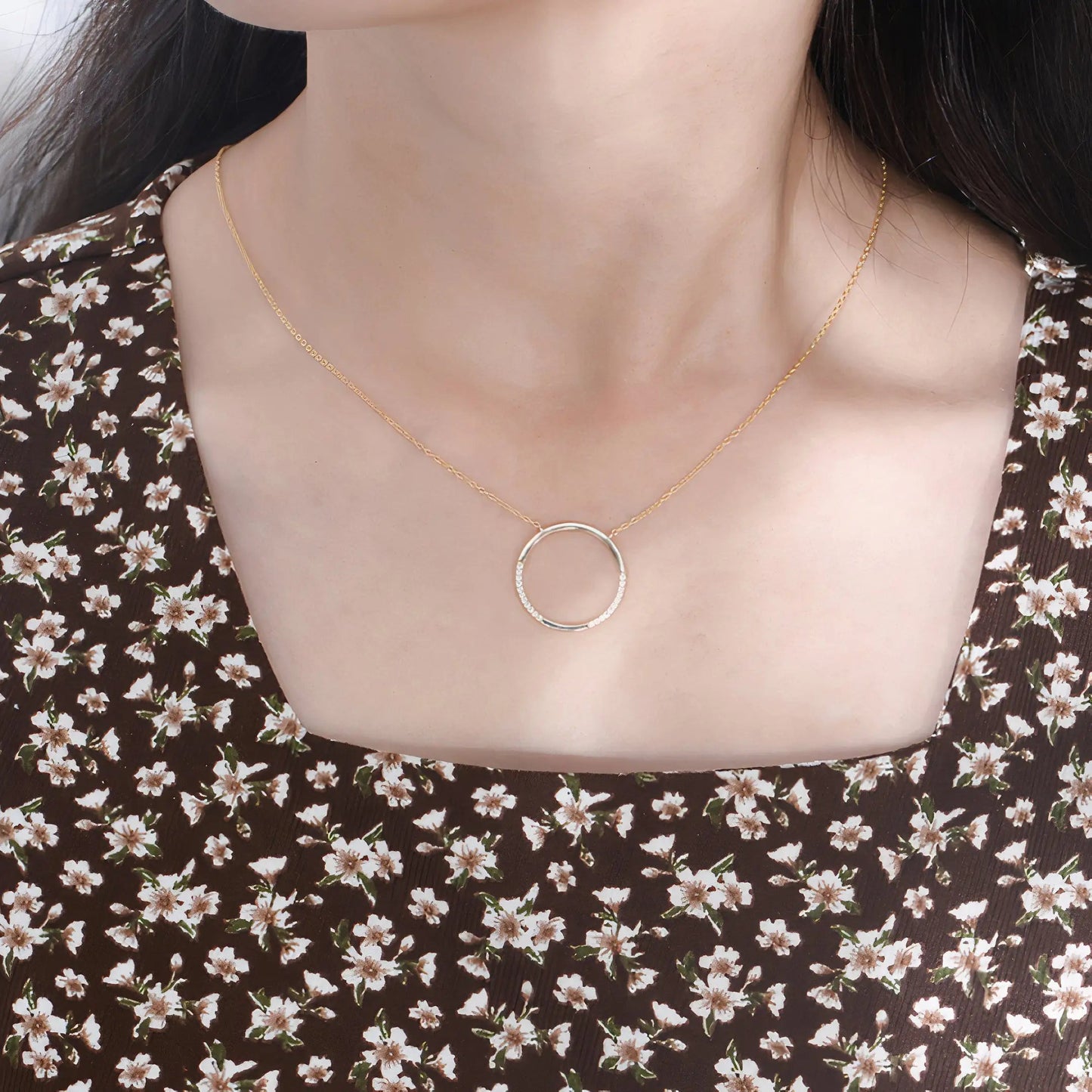 Zuzy Halo Necklace HejK.com Marketplace LLC