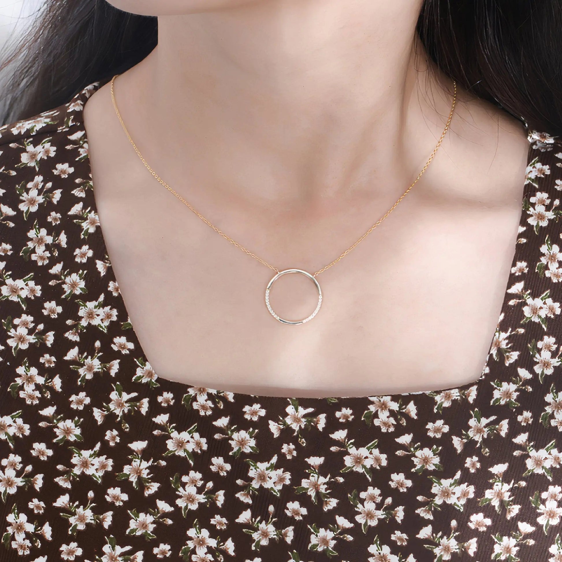Zuzy Halo Necklace HejK.com Marketplace LLC