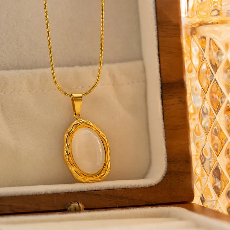 18K Cat Eye Pendant HejK.com
